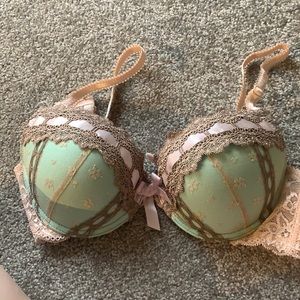 Ladies bra